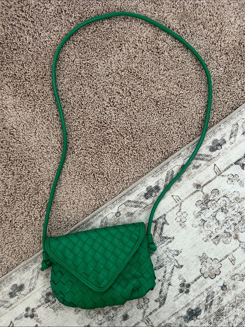 Urban Expressions Green Woven Crossbody Bag